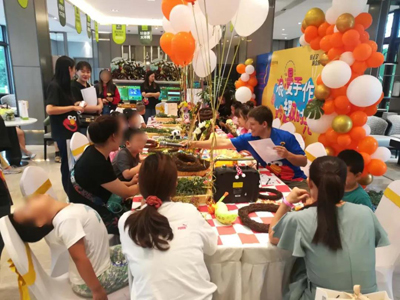 金輝·優(yōu)步學府美好集市活動現(xiàn)場